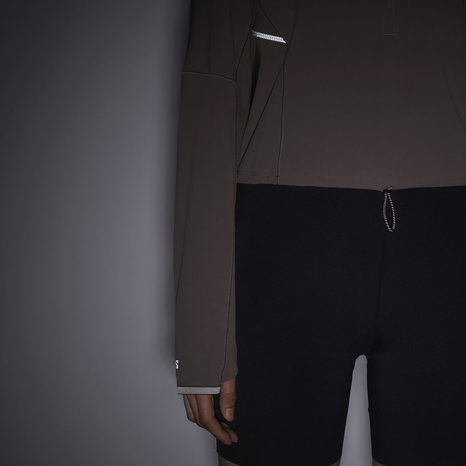 SENSE AERO HYBRID CROPPED